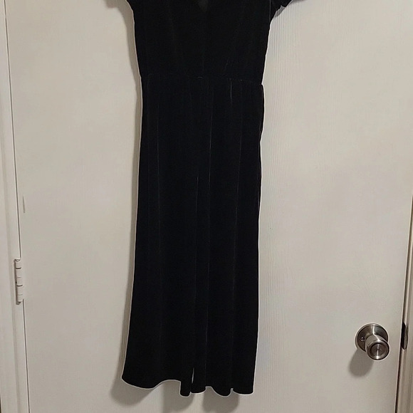 New With Tag Girls Black Size 7 One Piece Romper‎ Short Sleeve Bow Velor Soft - Picture 7 of 10